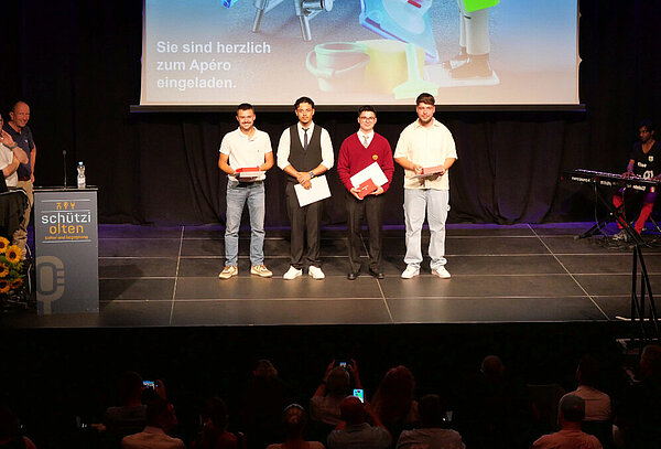 Cérémonie de remise des diplômes des vitriers/vitrières CFC 2026 de l'Association suisse du verre plat (ASVP)
